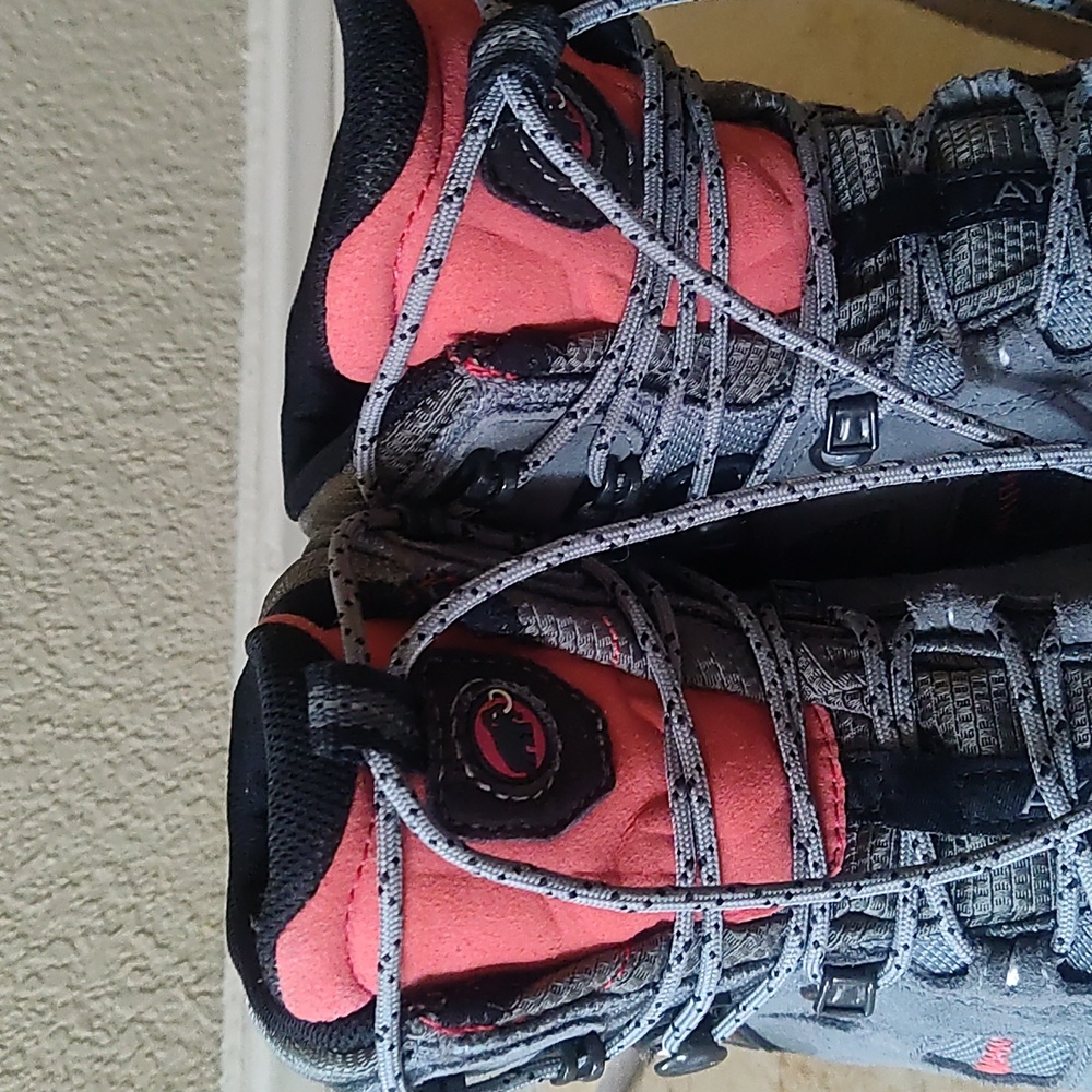 Mammut Ayako High GTX Mid rise hiking boot Sz. 7 waterproof - Picture 12 of 13